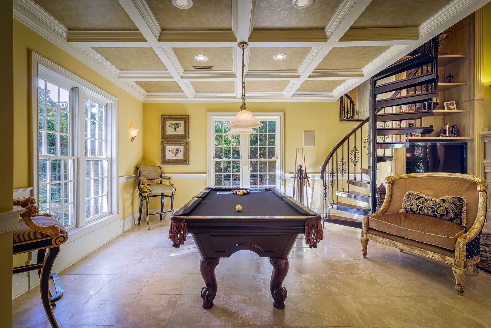 Pool table